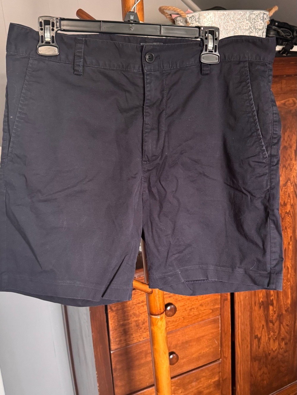 🔹H&M Regular Fit Chino Shorts — EUR 34 / US 4